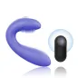 Preview: Lila C-förmiger Vibrator mit schwarzer Fernbedienung auf weißem Hintergrund.