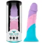 Preview: Verpackung und pastellfarbener Dildo mit lila, rosa und blauem Design, Marke Mythology, Modell Asher.