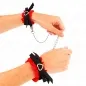 Preview: Elastische Handgelenksfesseln Aus Spitze Mit Roten Herzdetails – Kink