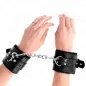 Preview: gefütterte Handgelenkfesseln Mit Löchern Schwarz – Kink