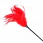 Preview: Mehrere Rote Kitzelfedern 45cm – Kink