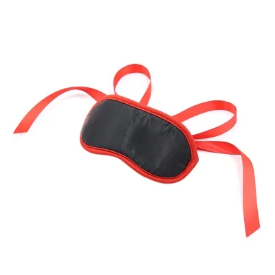 Schwarze Maske Mit Rotem Rand – Ohmama