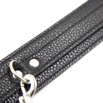 Snake pattern necklace