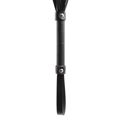 Whip with Silver Rivets – Ohmama