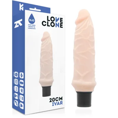 Verpackung und Produkt eines 20 cm langen, hautfarbenen Dildos mit der Aufschrift "Love Clone".