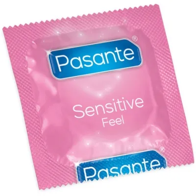 Pink condom packaging with the inscription "Pasante Sensitive Feel".