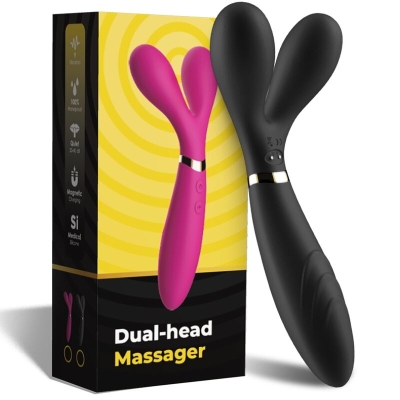Dual-Head-Massager in Pink und Schwarz vor Verpackung mit gelbem Design.
