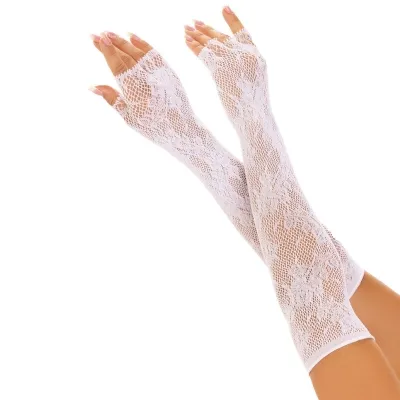 Zwei Hände tragen lange, weiße Spitzenhandschuhe mit floralem Muster.