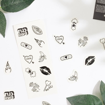 Set Mit 10 Temporären Tattoos Aus Der Candy Collection | Secret Play