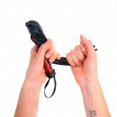 Whip with diamond pattern 40cm – Kink