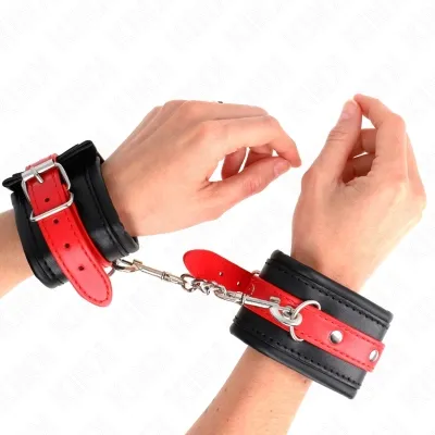 Handgelenkfesseln Schwarz Mit Rotem Gürtel – Kink