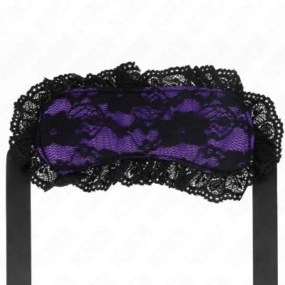 Schwarze Augenmaske mit lila Spitze und Rüschen, verziert mit floralen Mustern.
