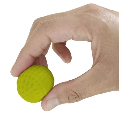 PRETTY LOVE - TWIN BALLS MÄNNLICHER MASTURBATOR LILA in Hand haltend