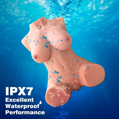 XISE - DANIA THRUSTING REALISTISCHER TORSO MIT WEIBLICHER VIBRATION 52 CM