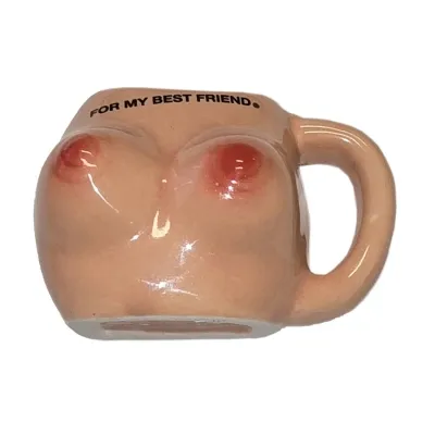Becher in Form eines nackten Oberkörpers mit der Aufschrift "For My Best Friend".