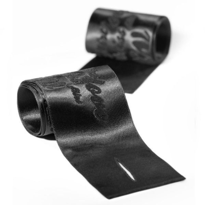 Silky Sensual Handcuffs | Les Petits Bonbons