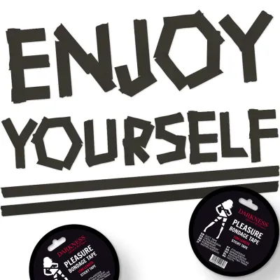Text "ENJOY YOURSELF" aus Klebeband, zwei Rollen Bondage Tape unten.