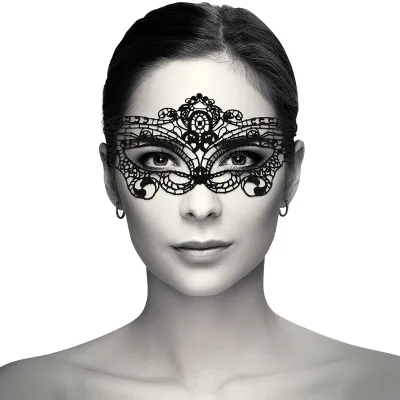 Fine Black Lace Mask – Coquette Chic Desire