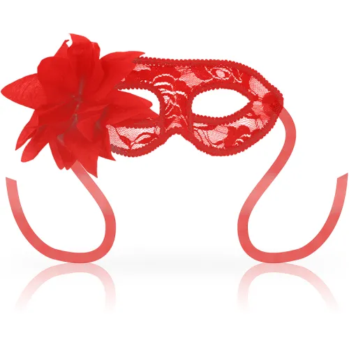 Rote Spitzenmaske mit großer Blume und Bändern, auf weißem Hintergrund.