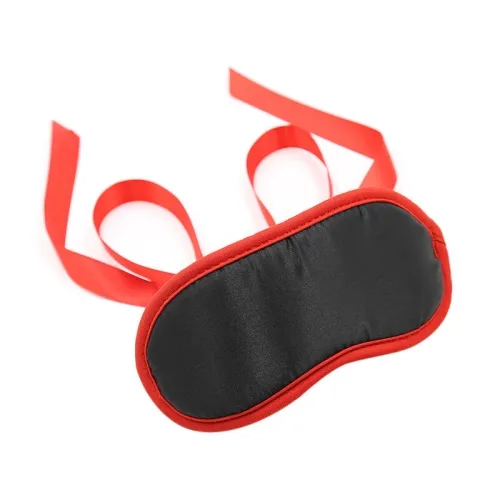 Schwarze Augenmaske mit rotem Rand und Bändern auf weißem Hintergrund.
