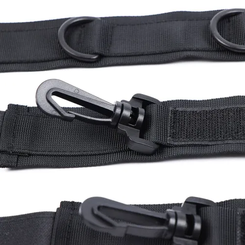 Handcuffs and Nylon Collar – Ohmama