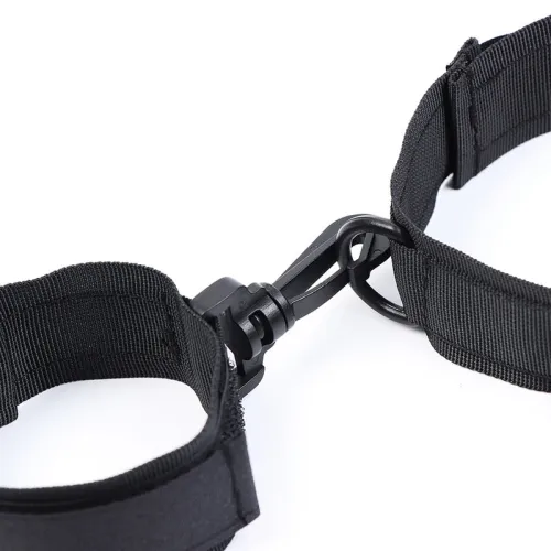 Handcuffs and Nylon Collar – Ohmama