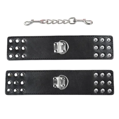 Handschellen Mit Nieten Und Karabiner – Ohmama