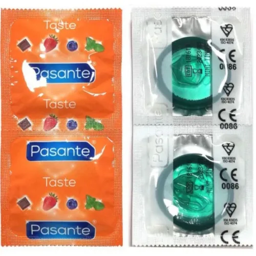 Zwei Pasante-Kondomverpackungen: links orange mit Fruchtmotiven, rechts transparent mit grünem Kondom sichtbar.