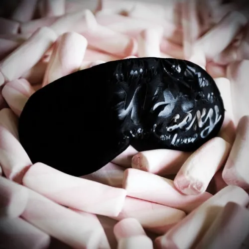 Blind Mask – Les Petits Bonbons