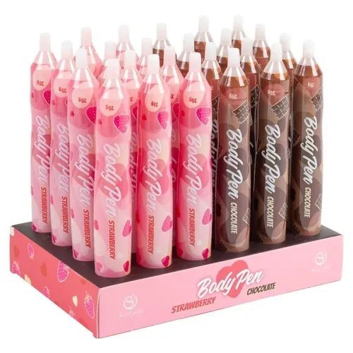 Display mit Body Pens in Erdbeer- und Schokoladengeschmack, rosa und braune Verpackungen.