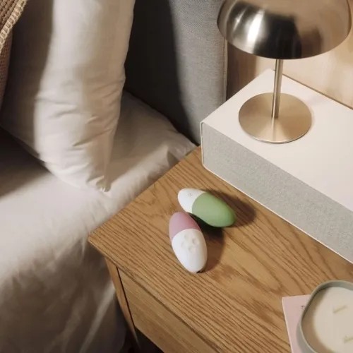 Siri 3 Clitoral Massager Soft Pink | Lelo