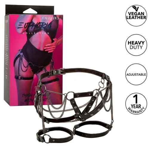 Verpackung und schwarzes Geschirr mit Ketten aus veganem Leder, verstellbar, strapazierfähig, 1 Jahr Garantie.