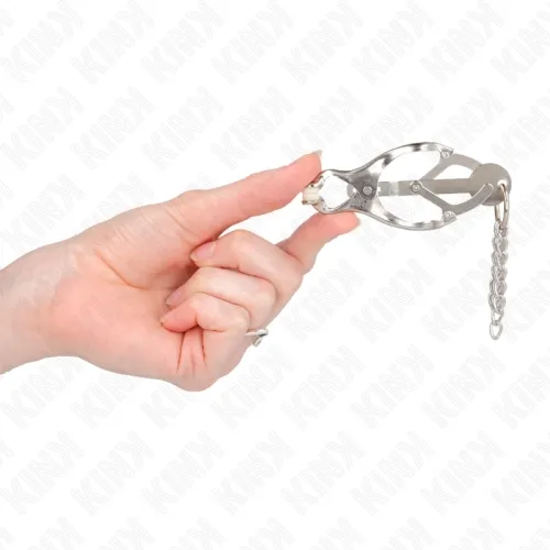 Japanese cloverleaf nipple clamps with small silver chains – Kink