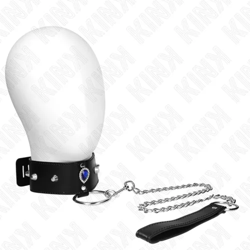 Schwarzes Halsband mit blauen Herzstein und Kette, auf einem weißen Mannequin-Kopf präsentiert.
