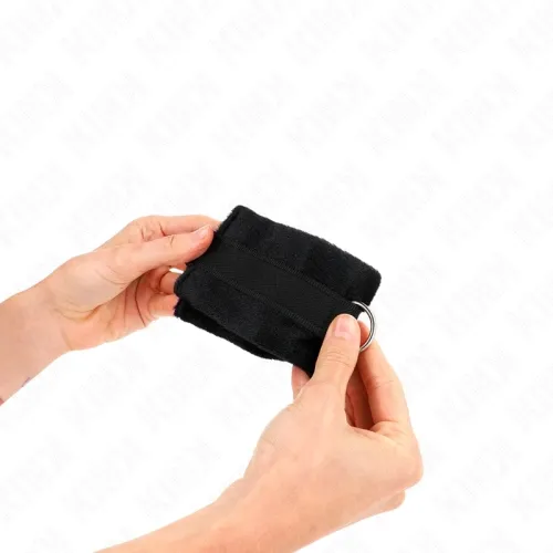 Beginner Pelzhandmanschetten Schwarz 30 X 7cm – Kink
