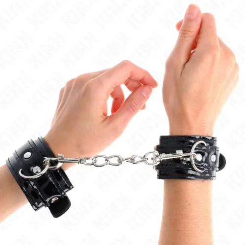 Shiny neoprene hand cuffs – Kink