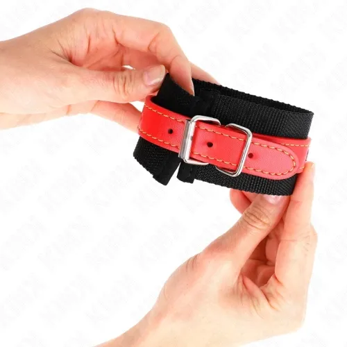Nylon Handgelenkfesseln Schwarz Rot – Kink