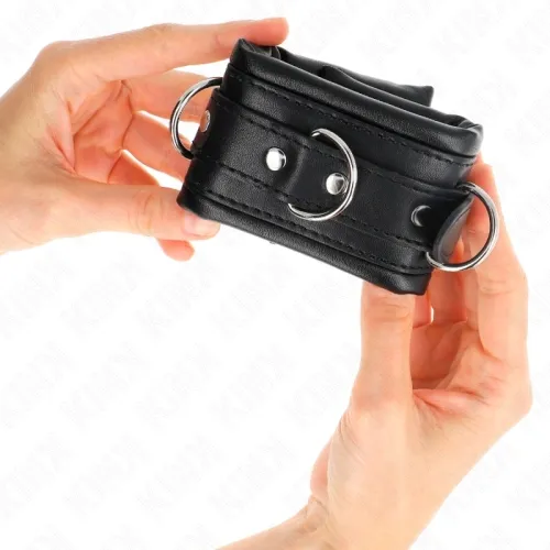 Schwere Handgelenksfesseln Mit Schwarzem Pelzfutter – Kink