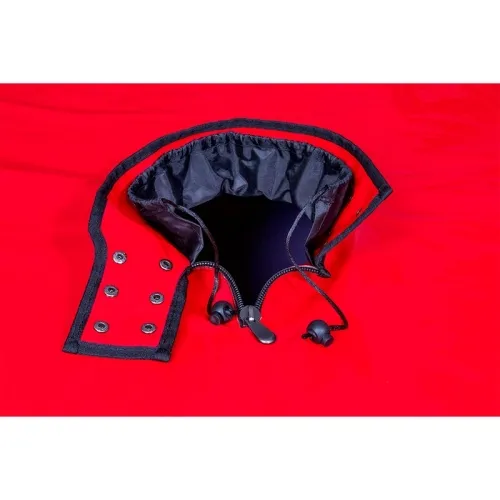 Kink Club Cabin Scandale Schwarz & Rot – Secret Dome