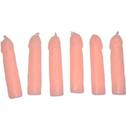 Sechs rosa Kerzen in einer Reihe, die wie Finger geformt sind.