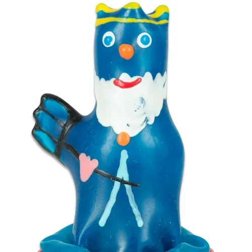 Bunte Gummifigur eines Königs mit Krone, Bart und Zepter, in Blau, Weiß und Gelb.