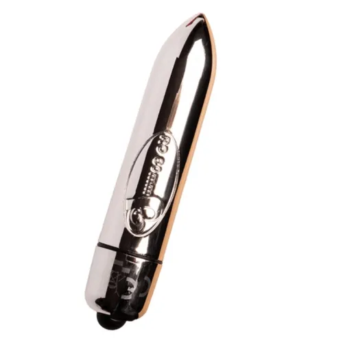 Silberner, zylinderförmiger Vibrator mit glatter Oberfläche und abgerundeter Spitze.