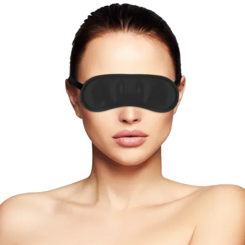 Gerade Schwarze Maske – Darkness