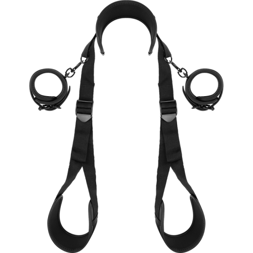 Offene Beinhaltung Mit Handschellen Mit Noprenfutter | Fetish Submissive