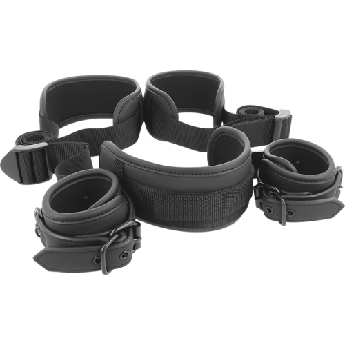 Offene Beinhaltung Mit Handschellen Mit Noprenfutter | Fetish Submissive