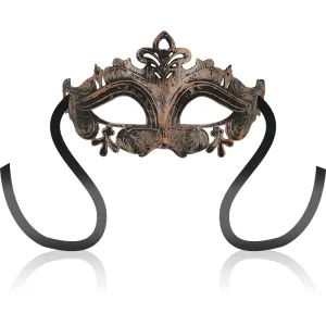 Bronzene venezianische Maske mit schwarzen Bändern, verziert mit floralen Mustern, auf weißem Hintergrund.