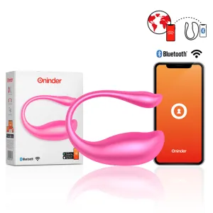 Pinkes Bluetooth-Gerät mit Smartphone-App und Verpackung, zeigt globale Konnektivität.