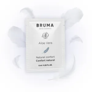 Kosmetik-Sachet mit Aloe Vera von Bruma, umgeben von weißen Federn, 6 ml.