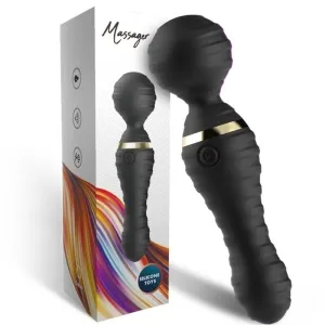 Schwarzer Massagestab mit goldenen Akzenten, abgebildet neben seiner Verpackung mit buntem Design.