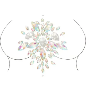 Bunte, schillernde Strasssteine in Blumenform auf weißem Hintergrund.